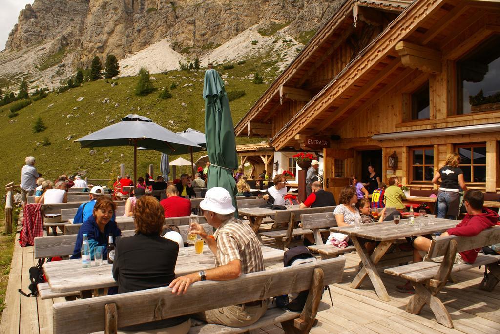 Hotel Meisules Selva di Val Gardena Zewnętrze zdjęcie