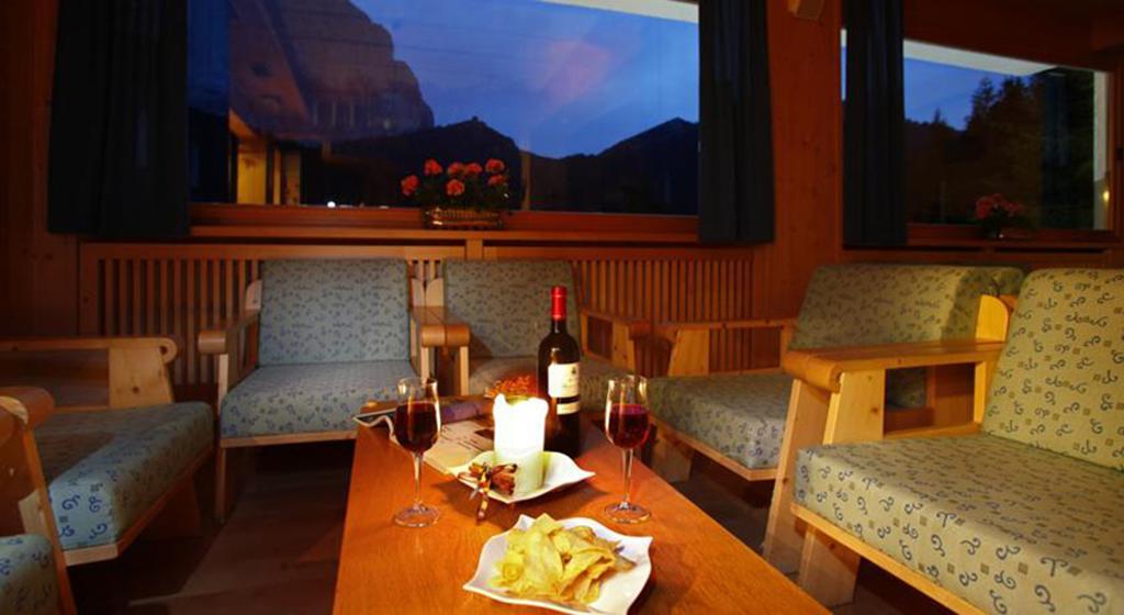 Hotel Meisules Selva di Val Gardena Zewnętrze zdjęcie