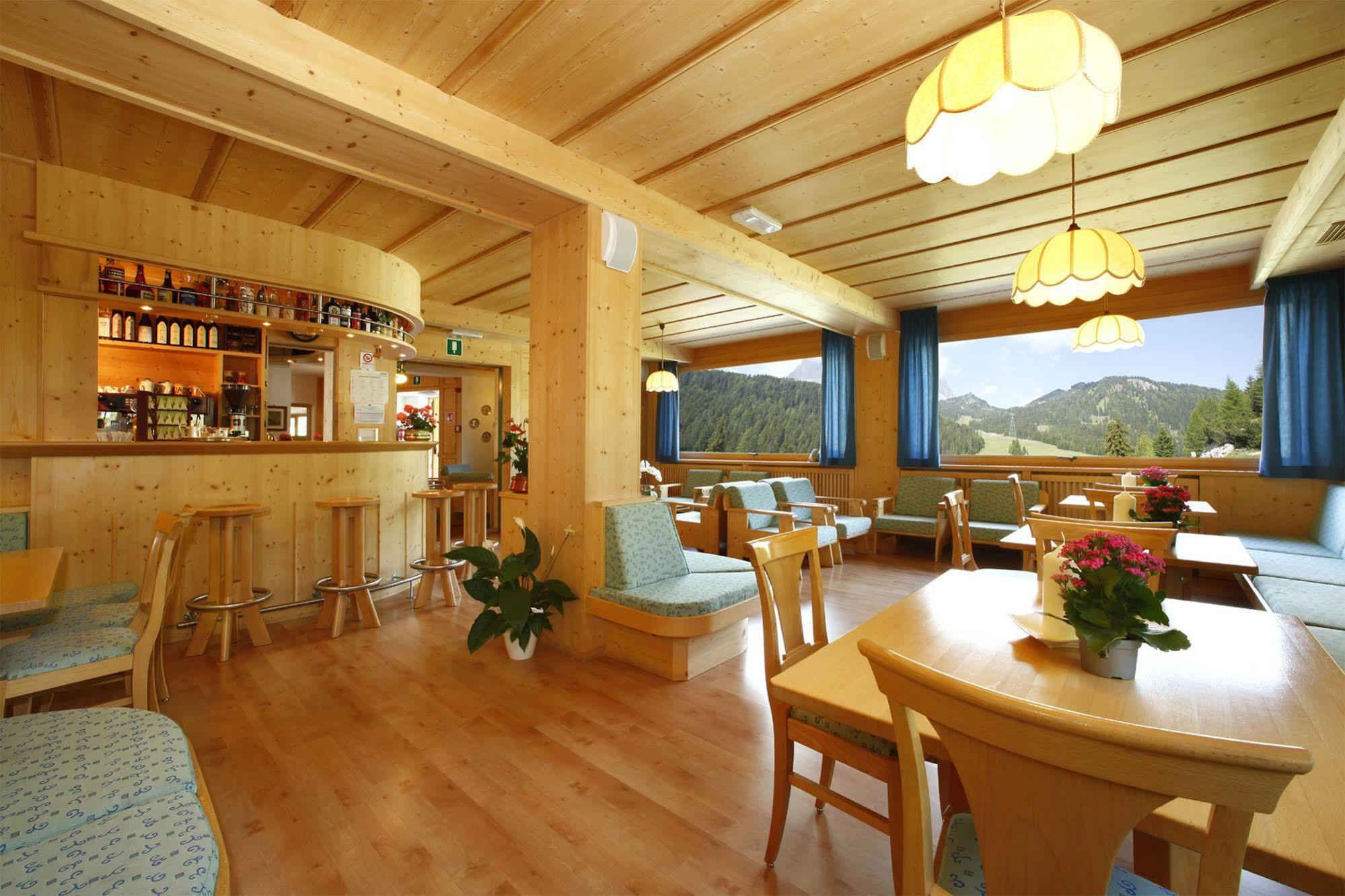 Hotel Meisules Selva di Val Gardena Zewnętrze zdjęcie